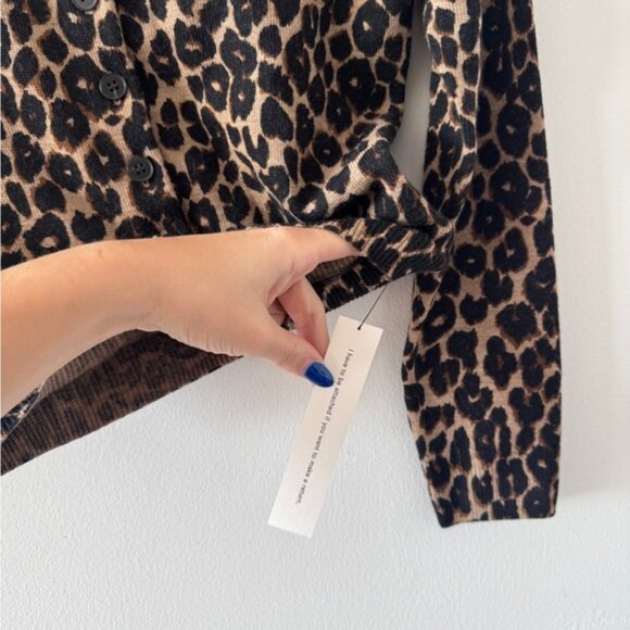 REFORMATION NWT Bernadette Crew Cardigan in Leopard XS - Picture 4 of 6